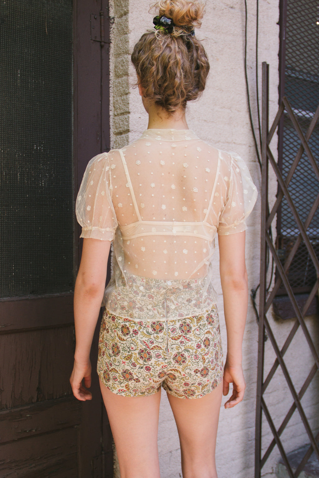 30s Daisy Net Lace Top
