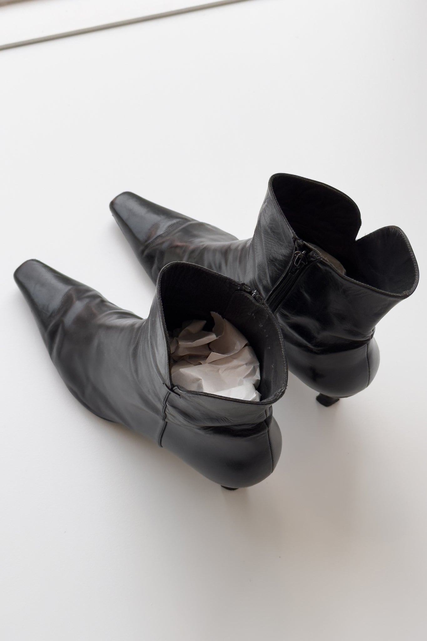 90s Leather Low Heel Boot | 9.5