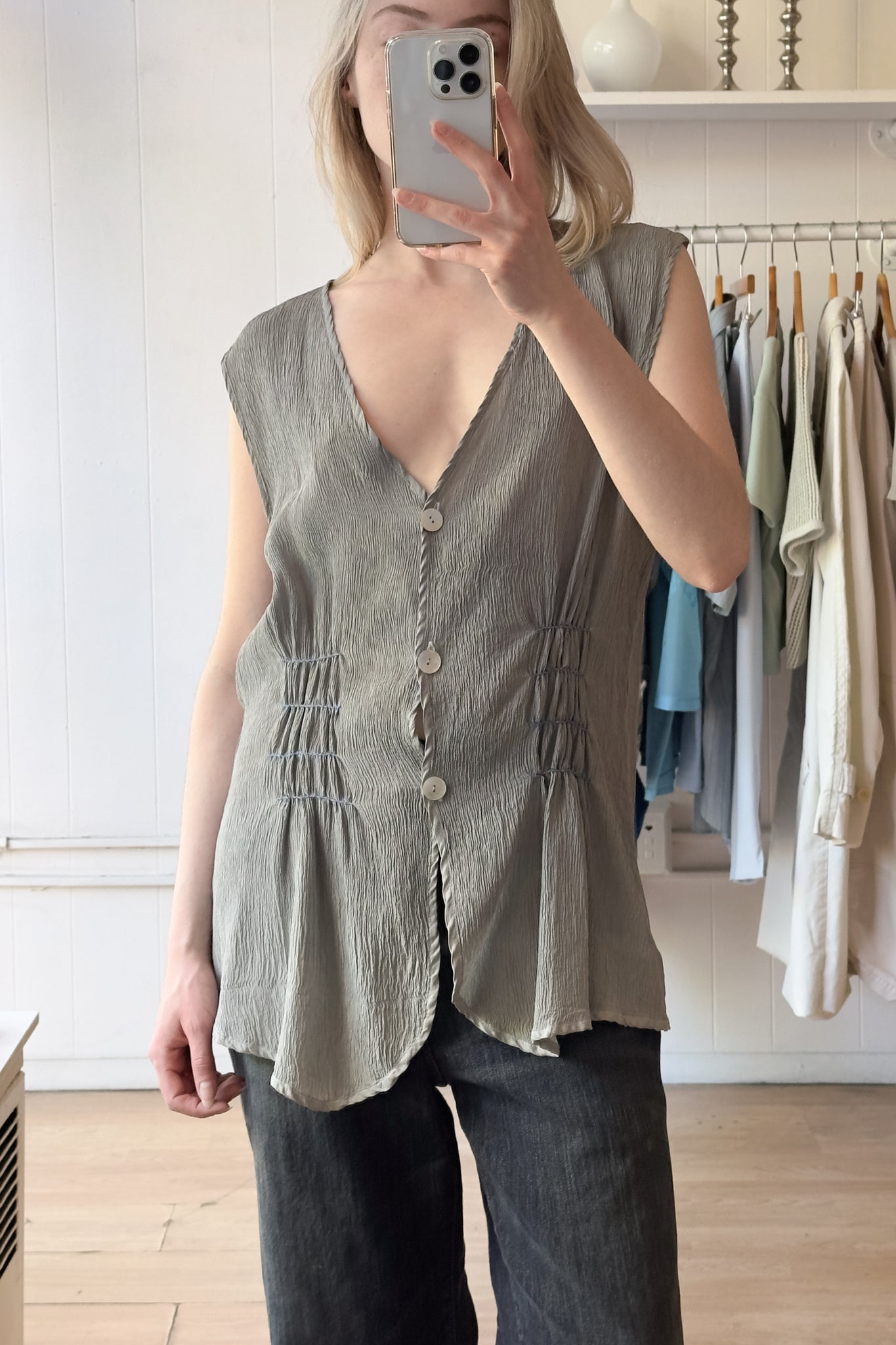 EDIT Silk Gauze Smocked Vest